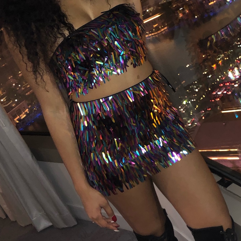 Multi color fringe two piece set